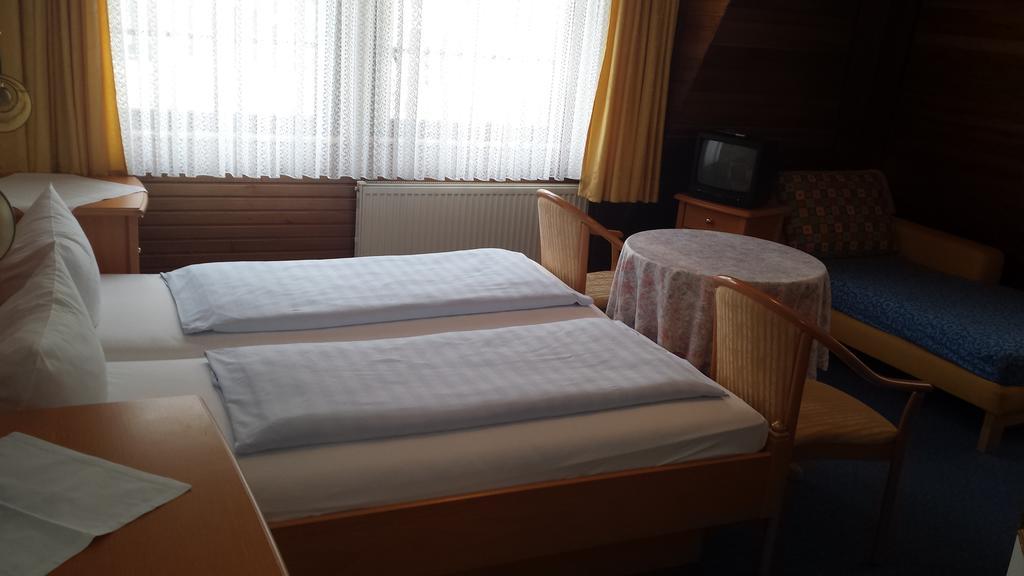 Gartenhotel Kamp-Bornhofen Zimmer foto